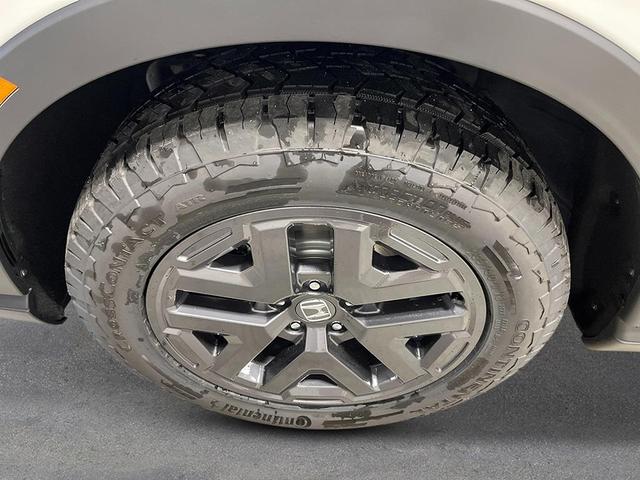 Photo of 2026 Platinum White Pearl Honda CR-V Hybrid