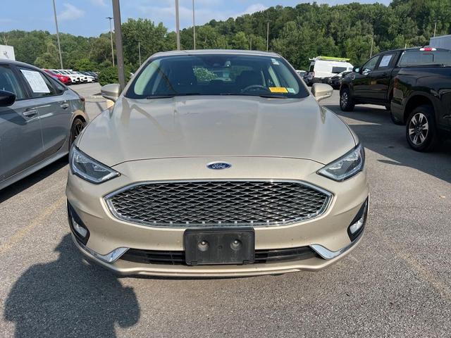 Photo of 2019 White Gold Ford Fusion Hybrid
