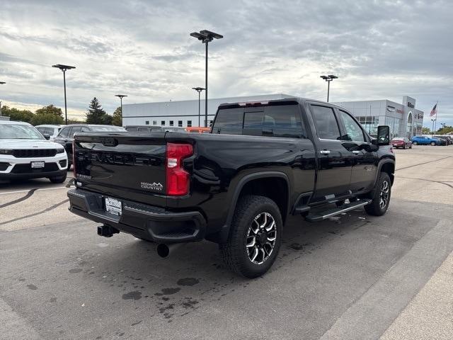Photo of 2022 Black Chevrolet Silverado 2500