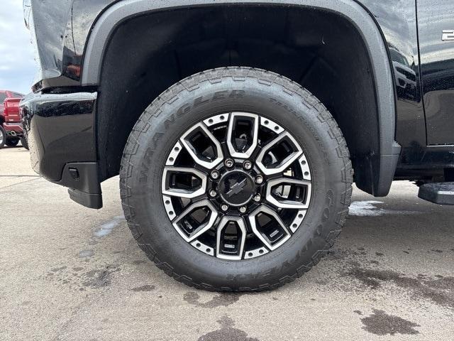 Photo of 2022 Black Chevrolet Silverado 2500