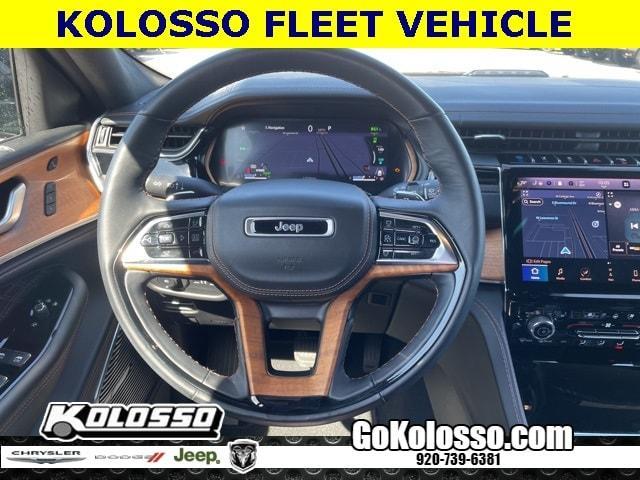 Photo of 2022 Metallic Jeep Grand Cherokee 4xe