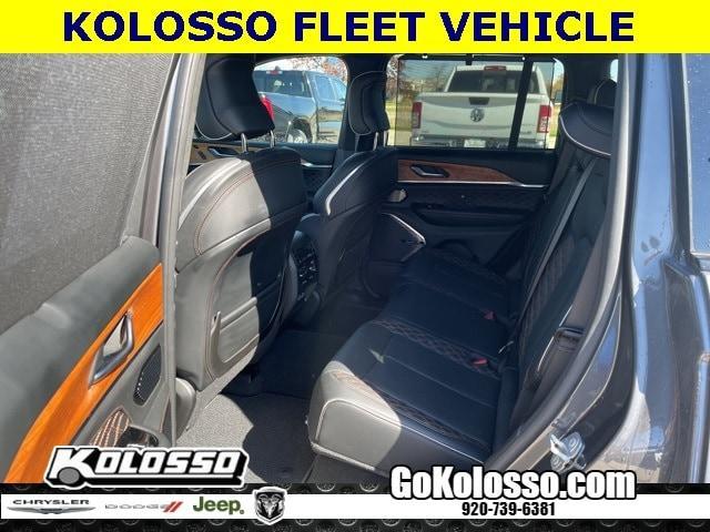 Photo of 2022 Metallic Jeep Grand Cherokee 4xe