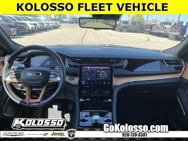 Photo of 2022 Metallic Jeep Grand Cherokee 4xe
