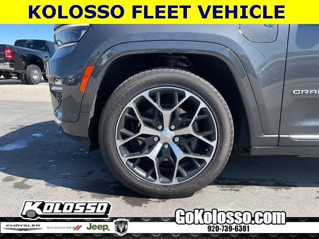 Photo of 2022 Metallic Jeep Grand Cherokee 4xe