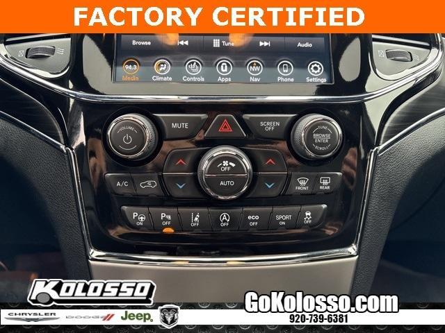 Photo of 2021 Bright White Clearcoat Jeep Grand Cherokee