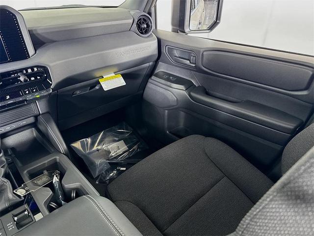 Photo of 2025 Meteor Shower Toyota Land Cruiser