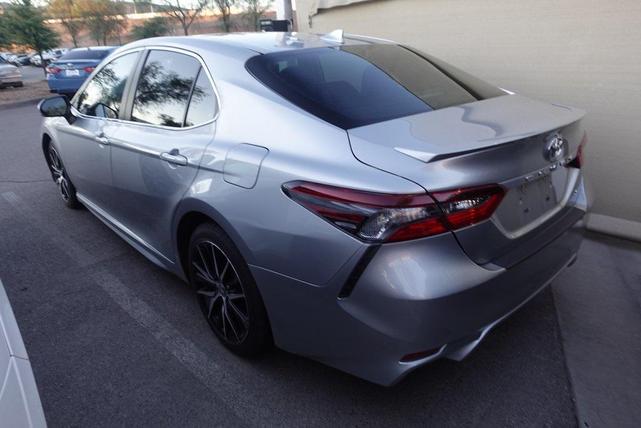 Photo of 2022 Celestial Silver Metallic Toyota Camry