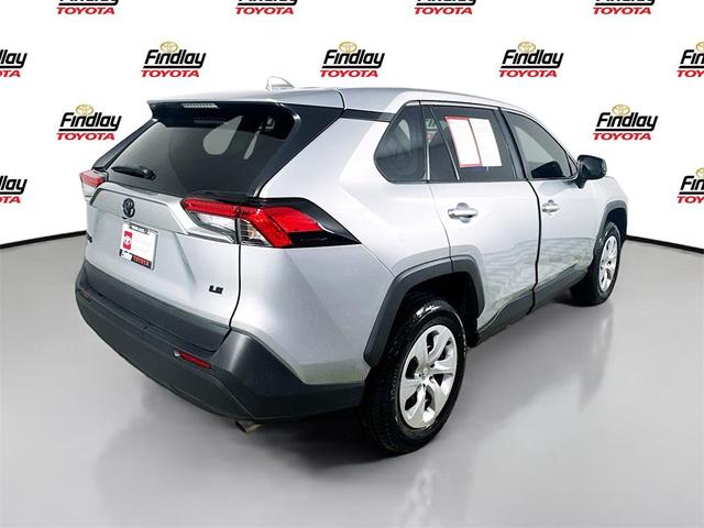 Photo of 2023 Silver Sky Metallic Toyota RAV4