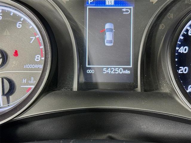 Photo of 2023 Ice Cap Toyota Camry