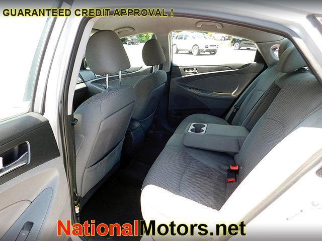 Photo of 2012 Radiant Silver Hyundai SONATA