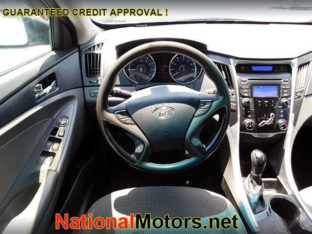 Photo of 2012 Radiant Silver Hyundai SONATA