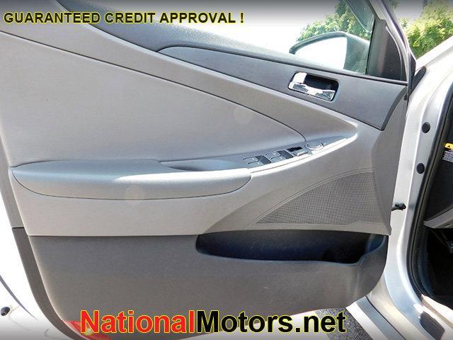 Photo of 2012 Radiant Silver Hyundai SONATA