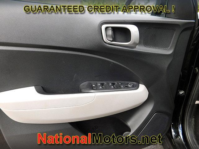 Photo of 2025 Onyx Black Hyundai VENUE