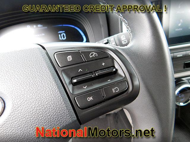 Photo of 2025 Onyx Black Hyundai VENUE
