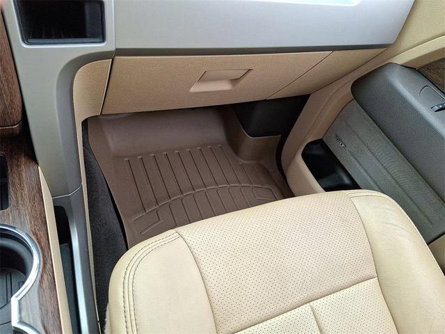 Photo of 2014 White Platinum Clearcoat Metallic Ford F-150