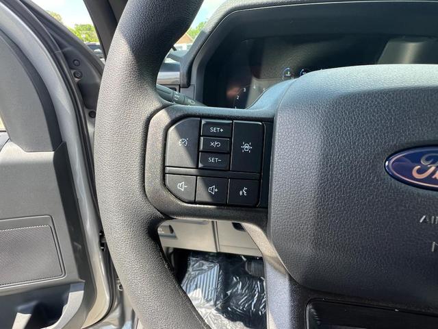 Photo of 2025 Iconic Silver Metallic Ford F-150