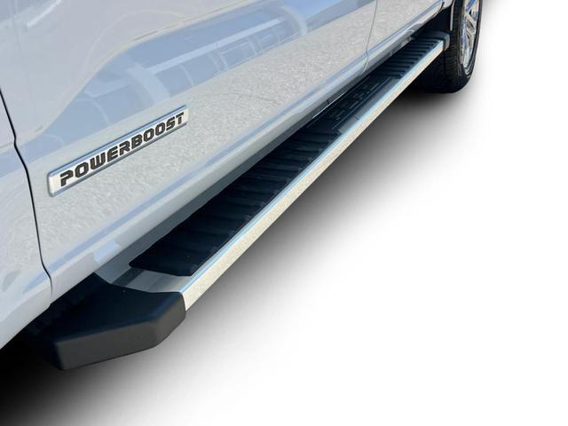 Photo of 2025 Space White Metallic Ford F-150