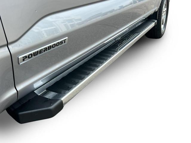 Photo of 2025 Iconic Silver Metallic Ford F-150