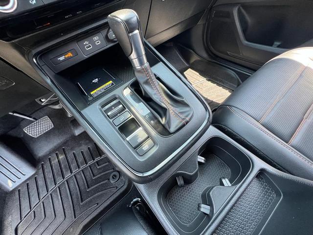 Photo of 2023 Lunar Silver Metallic Honda CR-V Hybrid