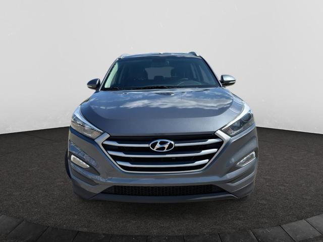 Photo of 2018 Coliseum Gray Hyundai TUCSON