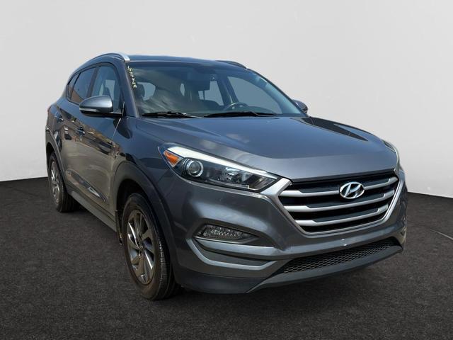 Photo of 2018 Coliseum Gray Hyundai TUCSON