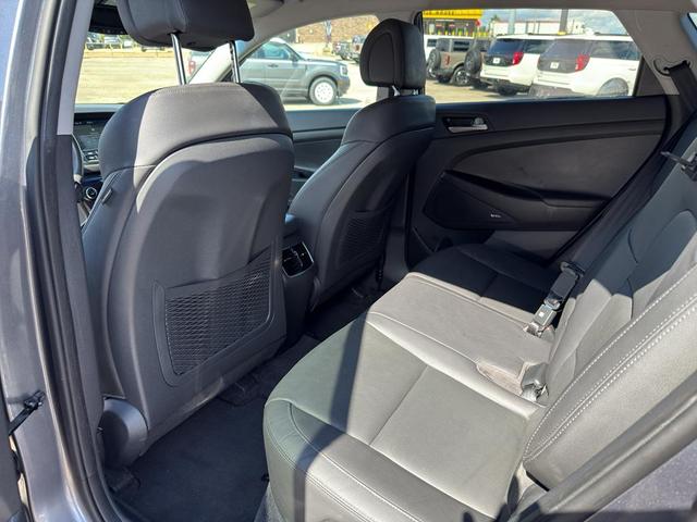 Photo of 2018 Coliseum Gray Hyundai TUCSON