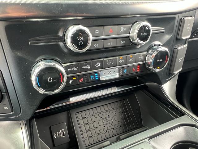 Photo of 2025 Agate Black Metallic Ford F-150