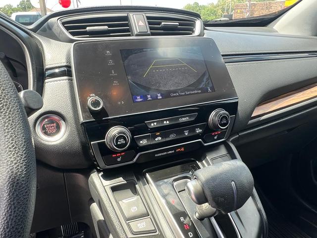 Photo of 2022 Platinum White Pearl Honda CR-V
