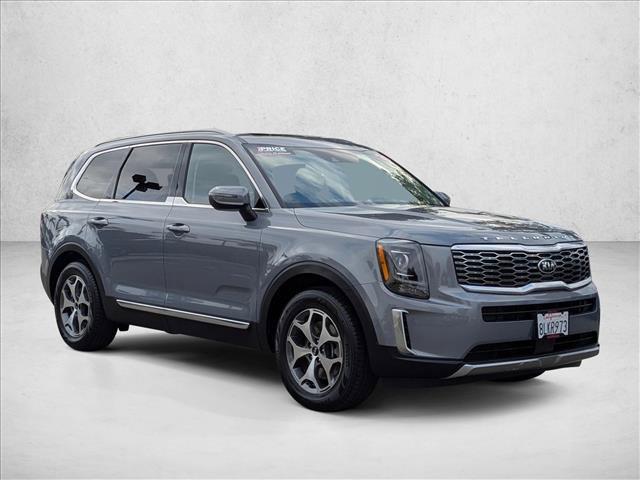 Photo of 2020 Everlasting Silver Kia Telluride