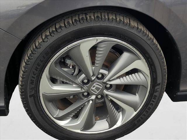 Photo of 2018 Modern Steel Metal Honda Clarity Plug-In Hybrid