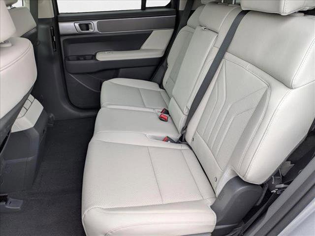 Photo of 2025 Shimmering Silver Hyundai SANTA FE