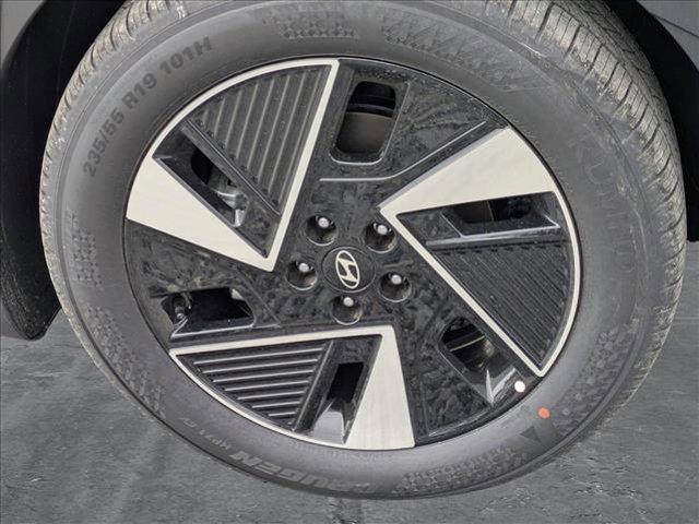 Photo of 2025 Abyss Black Hyundai IONIQ 5