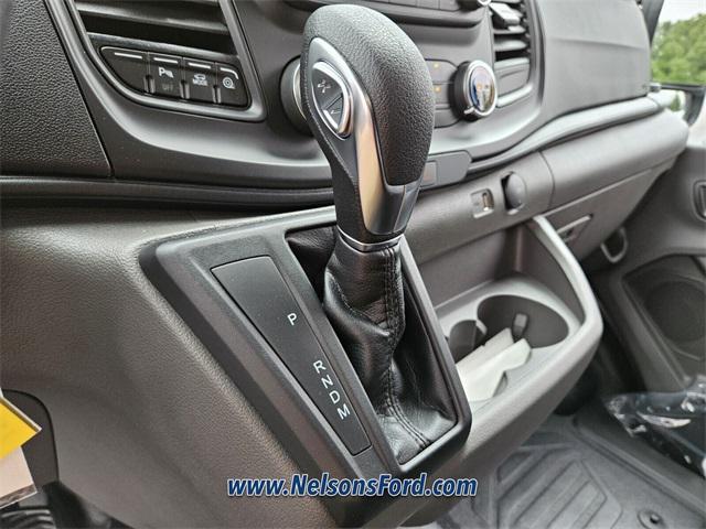 Photo of 2025 Oxford White Ford Transit-250