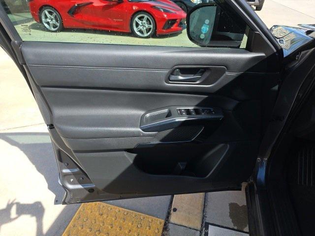Photo of 2024 Gun Metallic Nissan Pathfinder