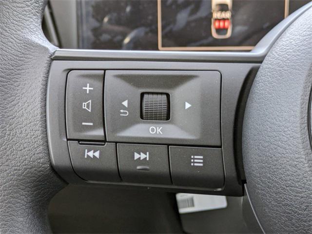 Photo of 2025 Canyon Bronze Metallic Nissan Kicks
