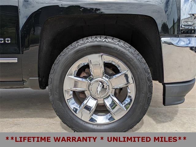 Photo of 2018 Black Chevrolet Silverado 1500