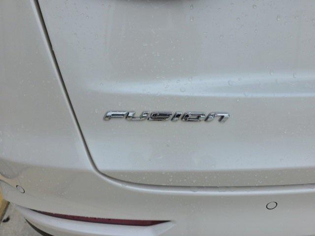 Photo of 2020 White Platinum Metallic Tri-Coat Ford Fusion