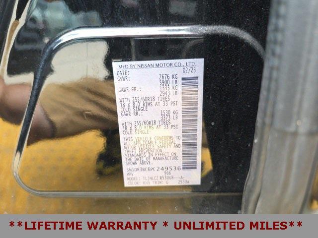 Photo of 2023 Super Black Nissan Pathfinder
