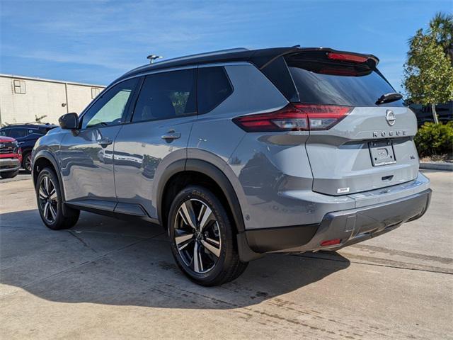 Photo of 2025 Boulder Gray Pearl/Super Black Nissan Rogue