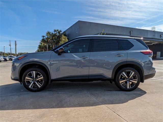 Photo of 2025 Boulder Gray Pearl/Super Black Nissan Rogue