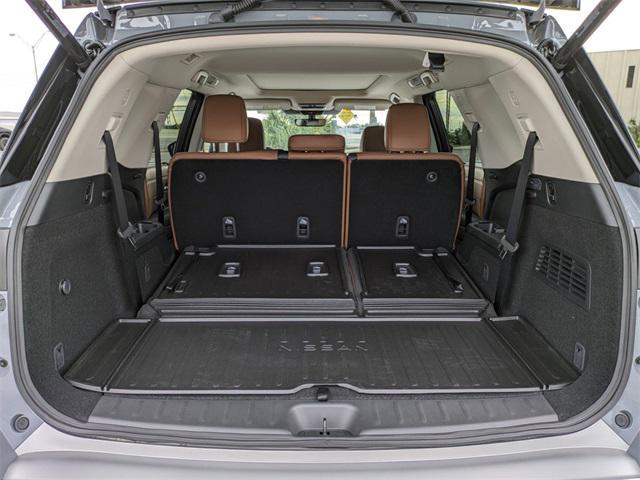 Photo of 2025 Boulder Gray Pearl Nissan Pathfinder