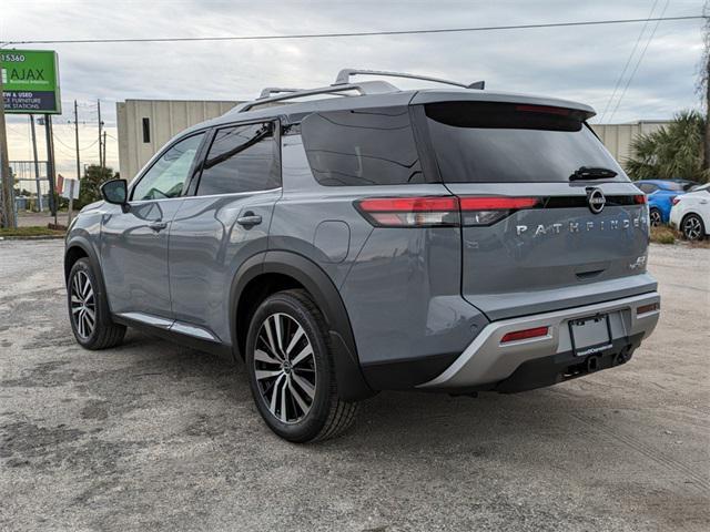 Photo of 2025 Boulder Gray Pearl Nissan Pathfinder