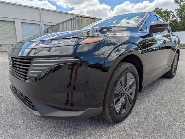 Photo of 2025 Super Black Nissan Murano