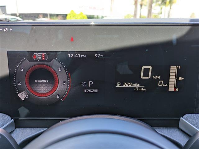 Photo of 2026 Gun Metallic Nissan Kicks