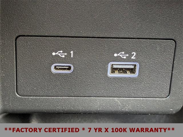 Photo of 2024 Boulder Gray Pearl Nissan Kicks
