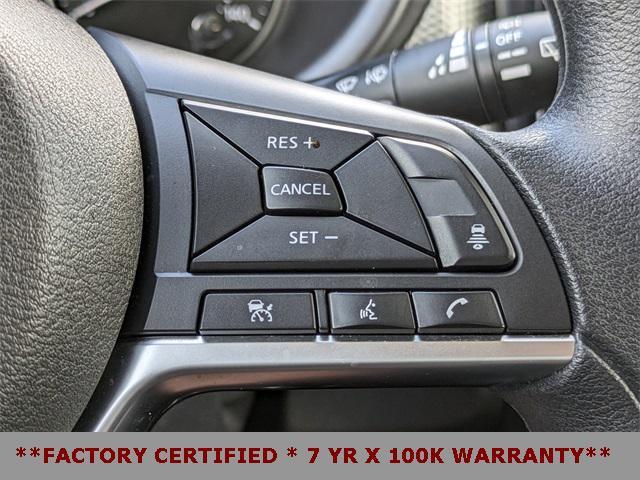 Photo of 2024 Boulder Gray Pearl Nissan Kicks