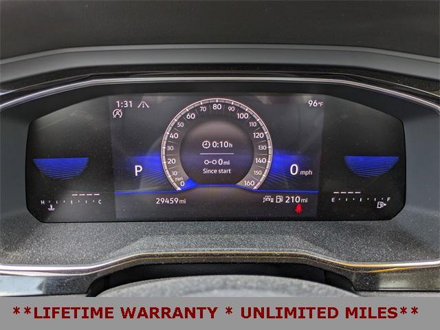 Photo of 2024 Platinum Gray Metallic Volkswagen Jetta