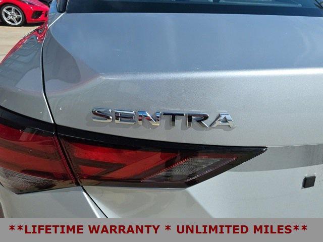 Photo of 2023 Brilliant Silver Metallic Nissan Sentra