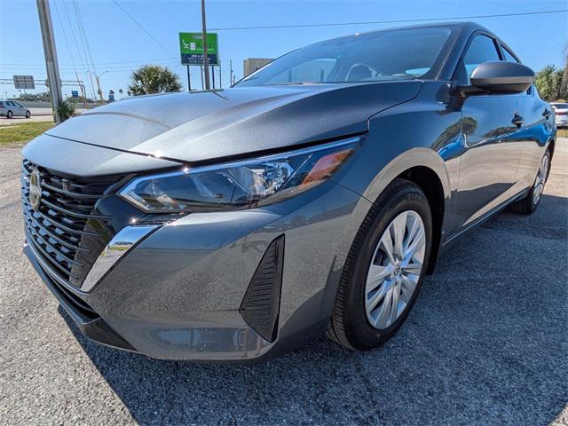 Photo of 2025 Gun Metallic Nissan Sentra