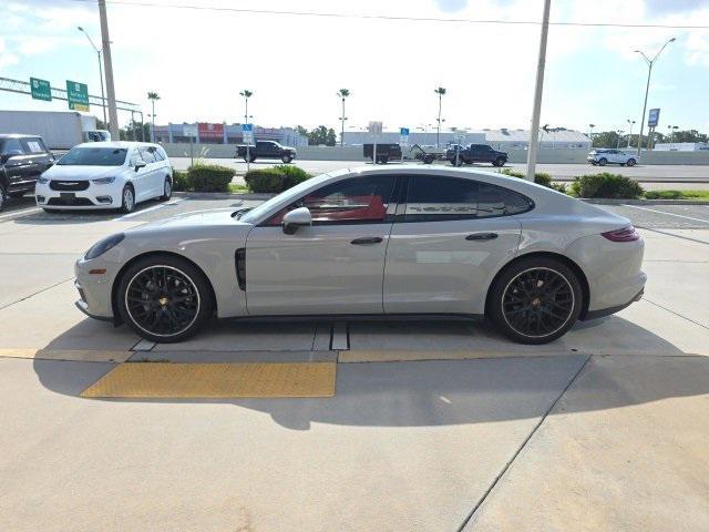 Photo of 2018 Gray Porsche Panamera